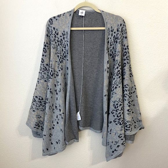 Cabi Sweaters - CAbi Poncho Wrap Womens One Size Gigi Leopard Animal Print Gray